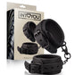 Menottes de cheville ajustables en cuir vegan noir mat de la gamme Black SHADOW de la marque INTOYOU vue des menottes cheville et sa boîte